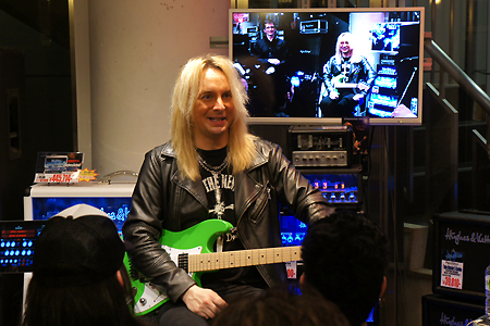 Rob at Clinic in Tokyo, April 10, 2014 #9